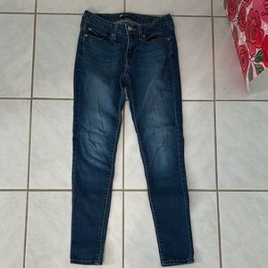 Women's Levi’s Blue Jeans 👖